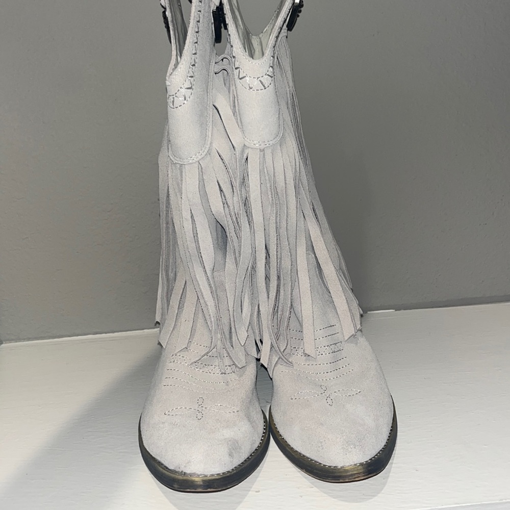 Beige Western Boots - Picture 3 of 5